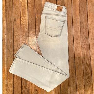Light Wash Skinny Jeans